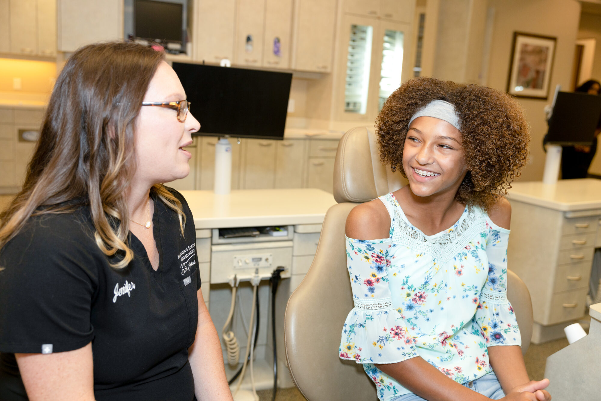 Orthodontic Health Month: Eating Sweet Treats With Braces